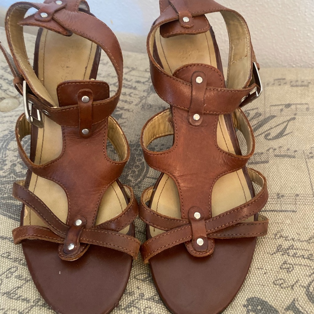 Shoes - Picture 2 of 5